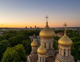 Lais Puzzle - Luftaufnahme des Sonnenuntergangs im sonnigen Vilnius, Altstadt - 40, 100, 200, 500, 1.000 & 2.000 Teile