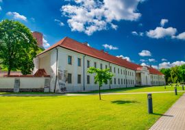 Lais Puzzle - Nationalmuseum von Litauen in Vilnius an einem klaren sonnigen Tag - 1.000 Teile