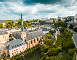 Lais Puzzle - Panoramablick auf die Stadt Luxemburg, an einem bewölkten Tag - 40, 100, 200, 500, 1.000 & 2.000 Teile