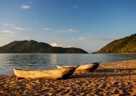 Lais Puzzle - Kanus auf dem Malawi-See - 1.000 Teile