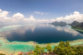 Lais Puzzle - Luftaufnahme der tropischen Insel Bohey Dulang in der Nähe von Siapdan Island, Sabah Borneo, Malaysia - 2.000 Teile