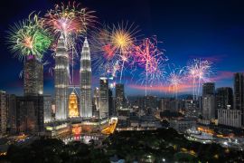 Lais Puzzle - Feuerwerk über Kuala Lumpur, Skyline von Malaysia - 2.000 Teile