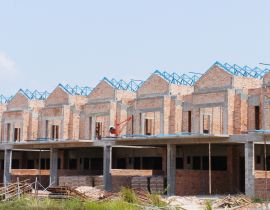 Lais Puzzle - Doppelstöckiges Luxus-Terrassenhaus im Bau in Malaysia. Entworfen von einem Architekten im modernen und zeitgenössischen Stil - 40, 100, 200, 500, 1.000 & 2.000 Teile