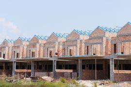 Lais Puzzle - Doppelstöckiges Luxus-Terrassenhaus im Bau in Malaysia. Entworfen von einem Architekten im modernen und zeitgenössischen Stil - 2.000 Teile