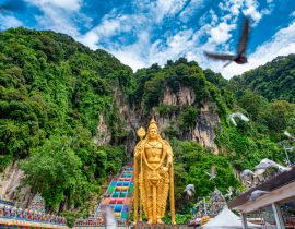 Lais Puzzle - Statue von Lord Muragan und Eingang zu den Batu-Höhlen in Kuala Lumpur, Malaysia - 40, 100, 200, 500, 1.000 & 2.000 Teile