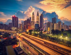 Lais Puzzle - Stadtbild der Skyline von Kuala Lumpur bei Sonnenaufgang in Malaysia - 40, 100, 200, 500, 1.000 & 2.000 Teile