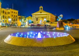 Lais Puzzle - Nachtansicht der maltesischen Börse in Valletta - 1.000 Teile