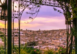 Lais Puzzle - Magisches Fenster zum Sonnenuntergang in Fez, Marokko - 1.000 Teile