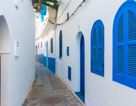 Lais Puzzle - Schöne Straße der weißen alten Medina des Dorfes Asilah in Marokko - 40, 100, 200, 500, 1.000 & 2.000 Teile
