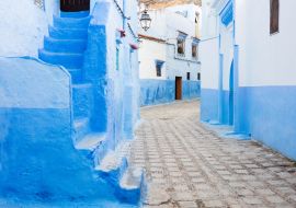 Lais Puzzle - Einsame stille Straße in der blauen Stadt Chefchaouen in Marokko - 1.000 Teile