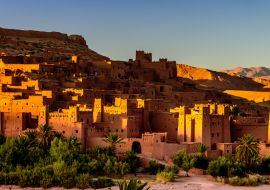 Lais Puzzle - Sonnenuntergang in Aït Benhaddou. Es ist ein befestigtes Dorf entlang der ehemaligen Karawanenroute zwischen der Sahara und Marrakesch, Marokko - 1.000 Teile