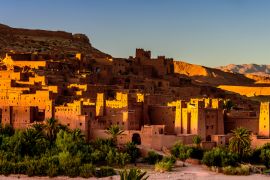 Lais Puzzle - Sonnenuntergang in Aït Benhaddou. Es ist ein befestigtes Dorf entlang der ehemaligen Karawanenroute zwischen der Sahara und Marrakesch, Marokko - 2.000 Teile