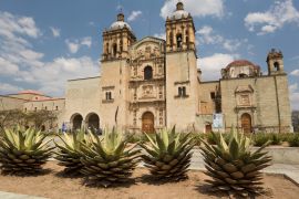 Lais Puzzle - Die Kirche Santo Domingo in der Stadt Oaxaca - 2.000 Teile