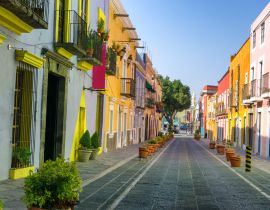 Lais Puzzle - Bunte Kolonialstraße in der Innenstadt von Puebla - 40, 100, 200, 500, 1.000 & 2.000 Teile