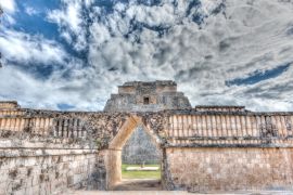 Lais Puzzle - Die Ruinen der Maya-Stadt Uxmal - 2.000 Teile