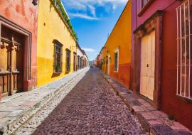 Lais Puzzle - Mexiko, Bunte Gebäude und Straßen von San Miguel de Allende im historischen Stadtzentrum - 1.000 Teile