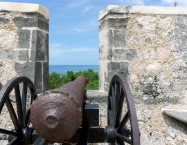 Lais Puzzle - Kanonenverteidigung im Fort San Miguel - Campeche, Mexiko - 40, 100, 200, 500, 1.000 & 2.000 Teile