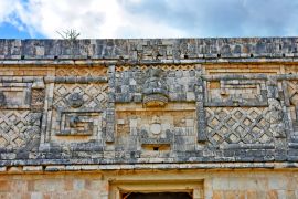 Lais Puzzle - Uxmal - alte Maya-Stadt aus der klassischen Periode im heutigen Mexiko - 2.000 Teile