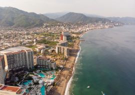Lais Puzzle - Pier von Playa Los Muertos in der schönen Stadt Puerto Vallarta in Mexiko - 1.000 Teile