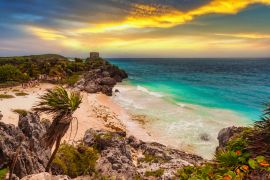 Lais Puzzle - Karibischer Strand an der Klippe in Tulum bei Sonnenuntergang, Mexiko - 2.000 Teile