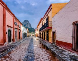 Lais Puzzle - Peña de Bernal, Queretaro, Mexiko - 40, 100, 200, 500, 1.000 & 2.000 Teile