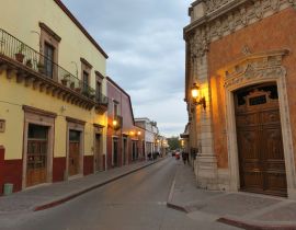 Lais Puzzle - Kolonialstadt Lagos de Moreno, Mexiko, am Abend - 40, 100, 200, 500, 1.000 & 2.000 Teile