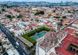 Lais Puzzle - Herrlicher Blick auf die Kirche Santa Rosa de Viterbo Querétaro, Mexiko - 1.000 Teile