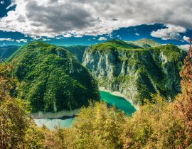 Lais Puzzle - Blick auf den Canyon des Flusses Piva und den See in Montenegro - 40, 100, 200, 500, 1.000 & 2.000 Teile