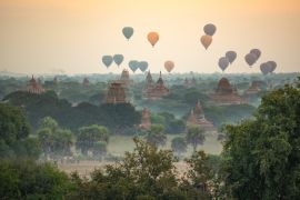Lais Puzzle - Heißluftballon über einer alten Pagode in Bagan, Myanmar - 2.000 Teile