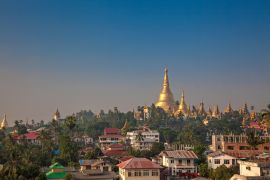 Lais Puzzle - Yangon, Myanmar Blick auf die Shwedagon-Pagode am Morgen - 2.000 Teile