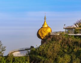 Lais Puzzle - Kyaikhtiyo-Pagode oder Goldener Felsen, die wichtigste buddhistische Pilgerstätte im Mon-Staat, Myanmar, am Morgen - 40, 100, 200, 500, 1.000 & 2.000 Teile