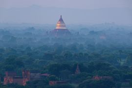 Lais Puzzle - Bagan, Myanmar Land der vielen Pagoden am Morgen - 2.000 Teile
