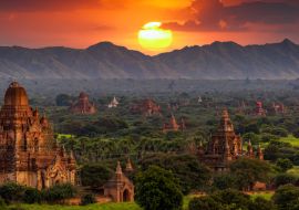Lais Puzzle - Antike Tempel-Archäologie in Bagan nach Sonnenuntergang, Myanmar Tempel in der Bagan Archaeological Zone Pagoden und Tempel von Bagan Weltkulturerbe, Myanmar, Burmar - 1.000 Teile