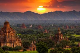 Lais Puzzle - Antike Tempel-Archäologie in Bagan nach Sonnenuntergang, Myanmar Tempel in der Bagan Archaeological Zone Pagoden und Tempel von Bagan Weltkulturerbe, Myanmar, Burmar - 2.000 Teile