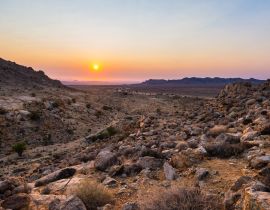 Lais Puzzle - Farbenfroher Sonnenuntergang über der Namib-Wüste, Aus, Namibia, Afrika - 40, 100, 200, 500, 1.000 & 2.000 Teile