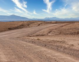 Lais Puzzle - Schotterstraße und schöne Landschaft in Namibia - 40, 100, 200, 500, 1.000 & 2.000 Teile