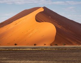 Lais Puzzle - Hoch aufragende Sanddünen bei Sossusvlei bei Sonnenaufgang in der Namib-Wüste, Namib-Naukluft-Nationalpark, Namibia - 40, 100, 200, 500, 1.000 & 2.000 Teile