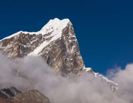 Lais Puzzle - Der Taboche-Gipfel über den Wolken, Blick vom Dorf Dingboche auf der Everest-Basislager-Trekkingroute, Himalaya-Gebirge in Nepal - 40, 100, 200, 500, 1.000 & 2.000 Teile