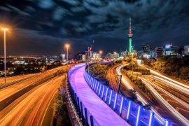 Lais Puzzle - Skyline der Stadt Auckland bei Nacht, Neuseeland - 2.000 Teile