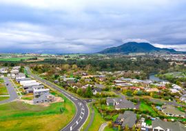 Lais Puzzle - Luftaufnahme des Taupo-Sees und der Stadt Neuseeland bei Sonnenuntergang - 1.000 Teile