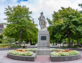 Lais Puzzle - Statue von Kapitän James Cook in Christchurch, Neuseeland - 40, 100, 200, 500, 1.000 & 2.000 Teile
