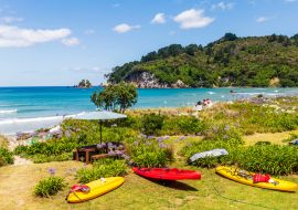 Lais Puzzle - Blick auf den Strand von Whangamata in Neuseeland - 1.000 Teile