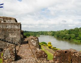 Lais Puzzle - Befestigte Burg in El Castillo in Nicaragua - 40, 100, 200, 500, 1.000 & 2.000 Teile