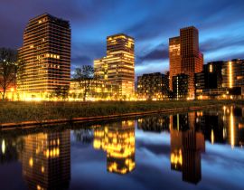 Lais Puzzle - Schöner Blick am frühen Morgen auf die Bürogebäude im Süden von Amsterdam, die Niederlande - 40, 100, 200, 500, 1.000 & 2.000 Teile