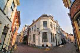 Lais Puzzle - Straßen von Leeuwarden - Stadt in Friesland in den Niederlanden - 2.000 Teile