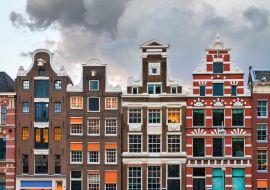 Lais Puzzle - Fassaden typisch holländischer Herrenhäuser an den Grachten des UNESCO-Welterbes in Amsterdam, Niederlande - 1.000 Teile