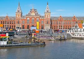 Lais Puzzle - Stadtansicht von Amsterdam mit dem Hauptbahnhof in den Niederlanden - 1.000 Teile