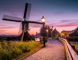 Lais Puzzle - Sonnenaufgang im niederländischen Windmühlendorf Zaanse Schand - 40, 100, 200, 500, 1.000 & 2.000 Teile