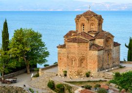 Lais Puzzle - Die Kirche des Heiligen Johannes in Kaneo bei Sonnenaufgang in Ohrid, Republik Nordmakedonien - 1.000 Teile
