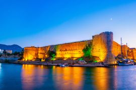 Lais Puzzle - Blick auf den Sonnenuntergang über der Burg von Kyrenia, Nordzypern - 2.000 Teile